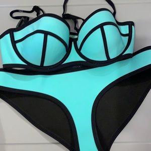 Triangl swim suit set